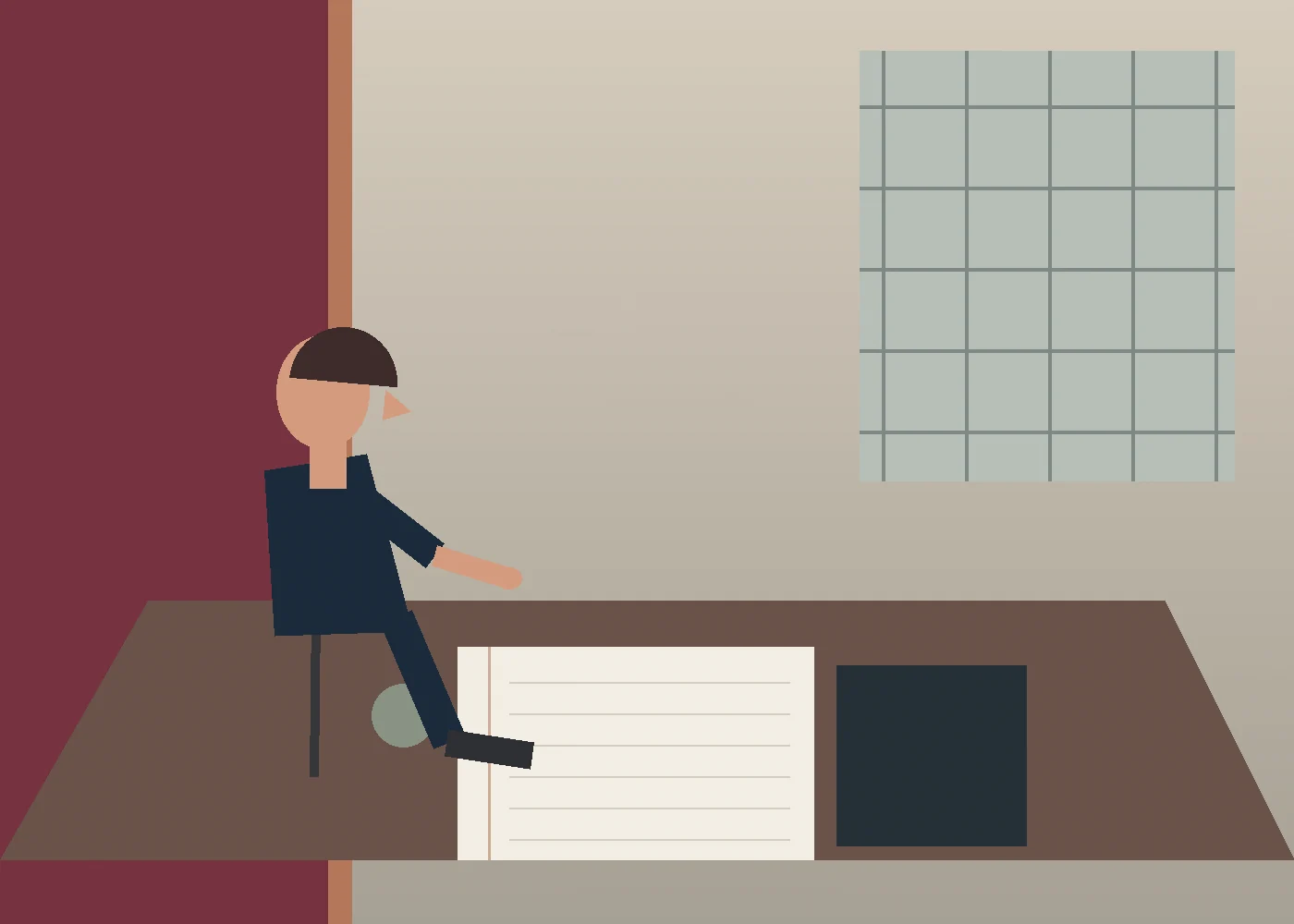 Entrepreneuse organisant des notes financières dans un bureau calme